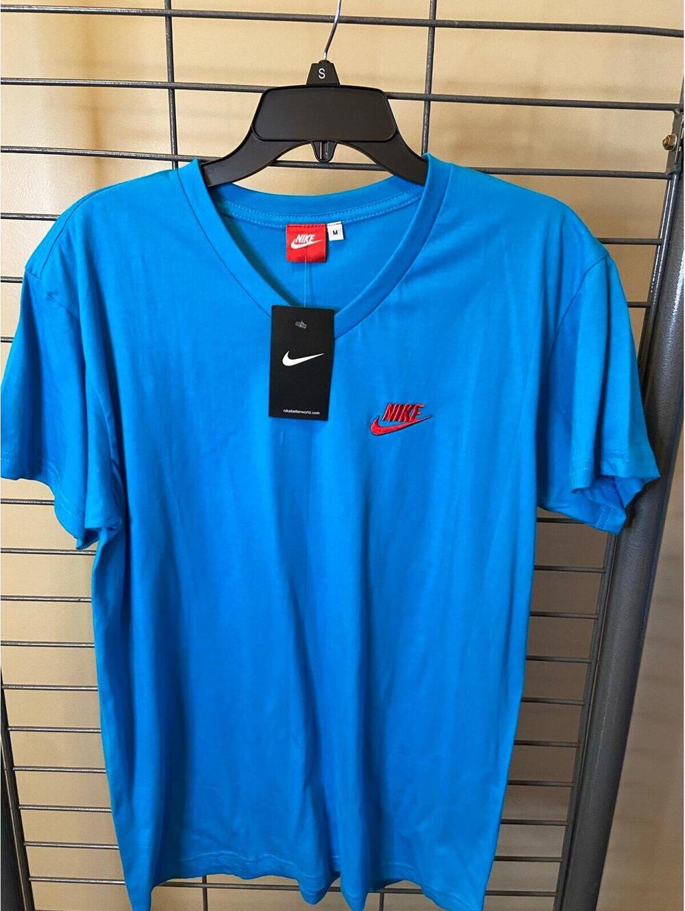 Nike T-shirt